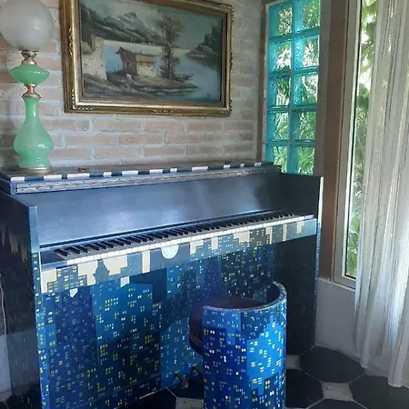La Casa Del Glicine *